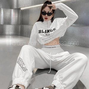 Comfortable white crop top and sweatpants blinge tracksuit 2 piece set Size S/M